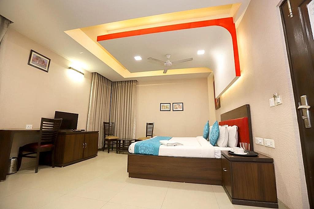 undefined The Grand Olive 9