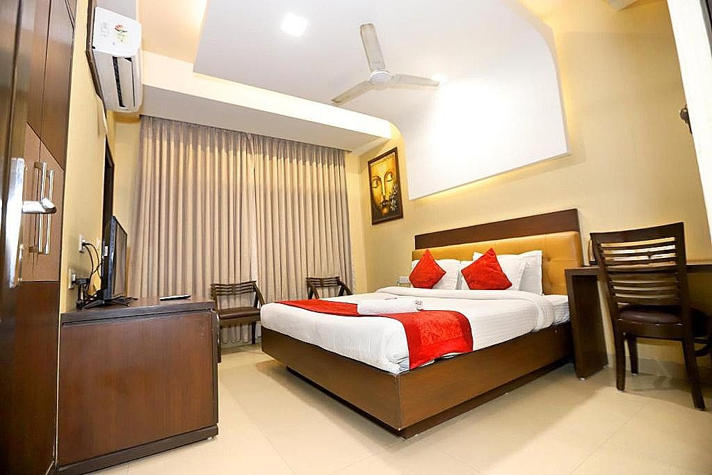 undefined The Grand Olive 4