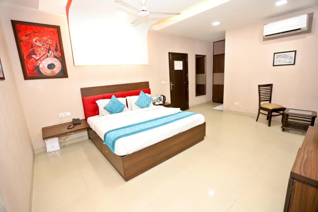 undefined The Grand Olive 5