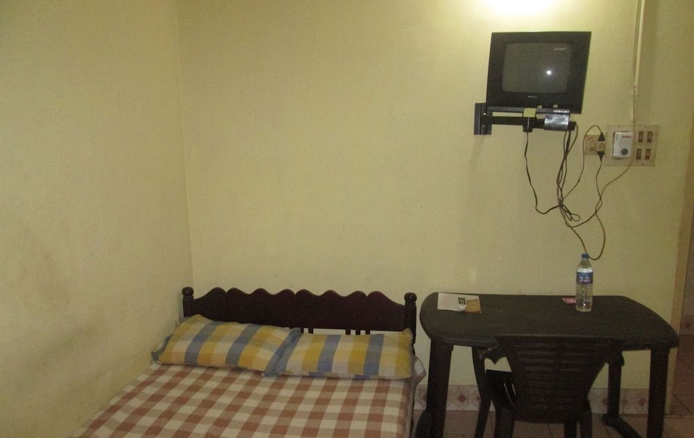 St.Antonys Lodge Ernakulam Market Economy Room, 1 Bedroom 3