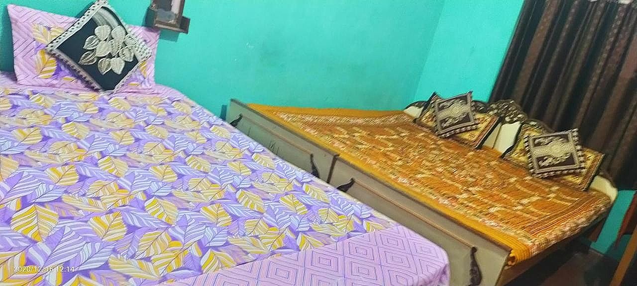 Triple Bed Room