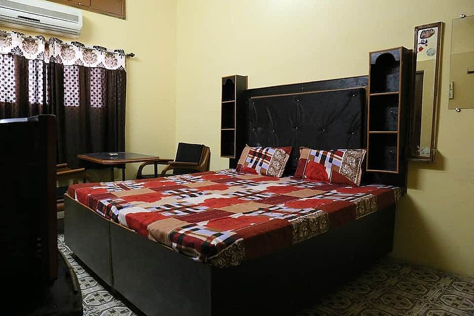 Double bed AC Room