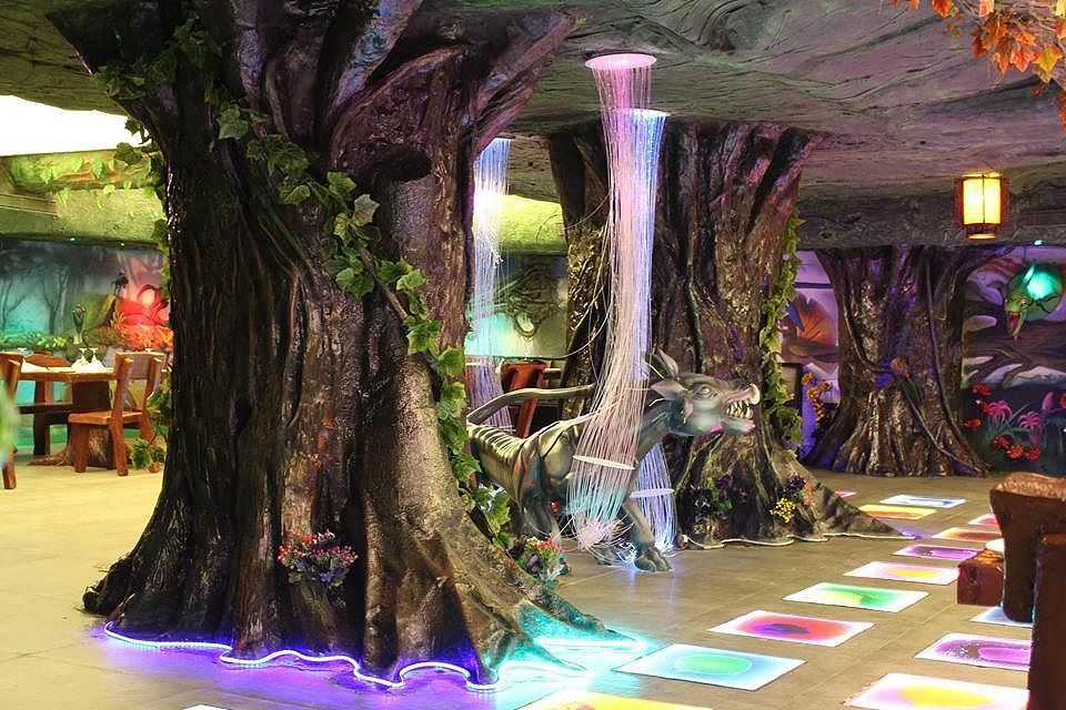 undefined Hotel Chennai Le Palace 8