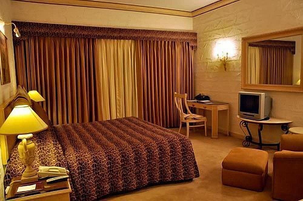 The Golden Palms Hotel & Spa, Bangalore Deluxe Room 5