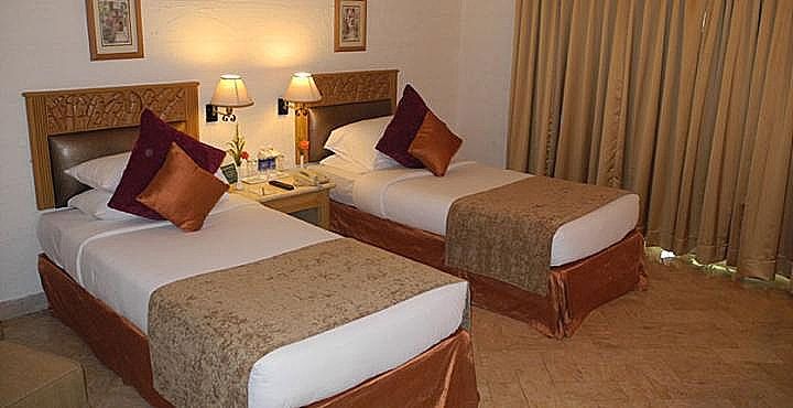 The Golden Palms Hotel & Spa, Bangalore Deluxe Room 2