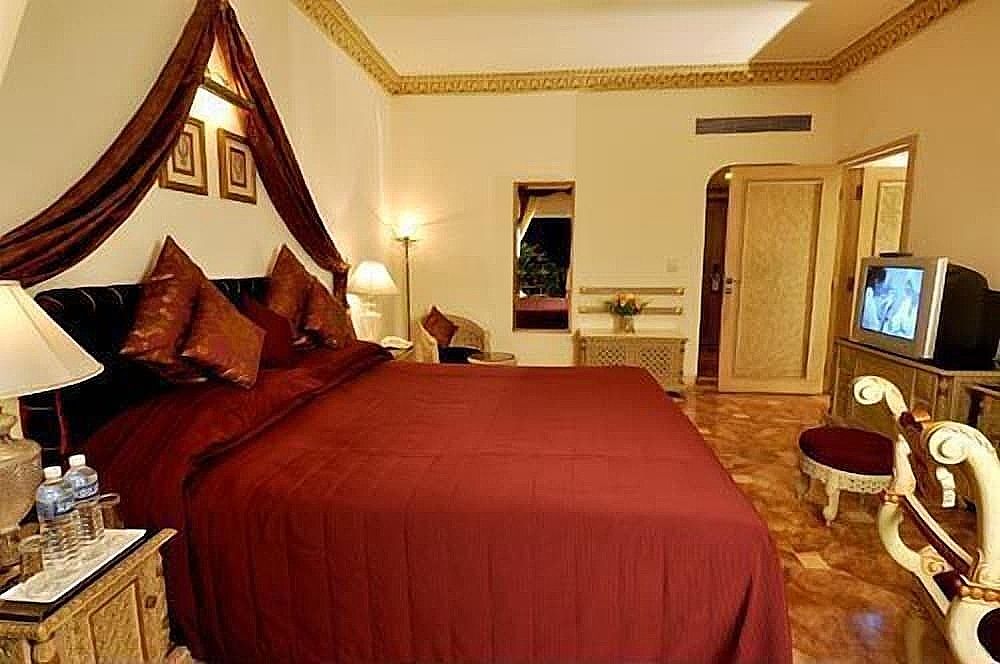 The Golden Palms Hotel & Spa, Bangalore Deluxe Room 4