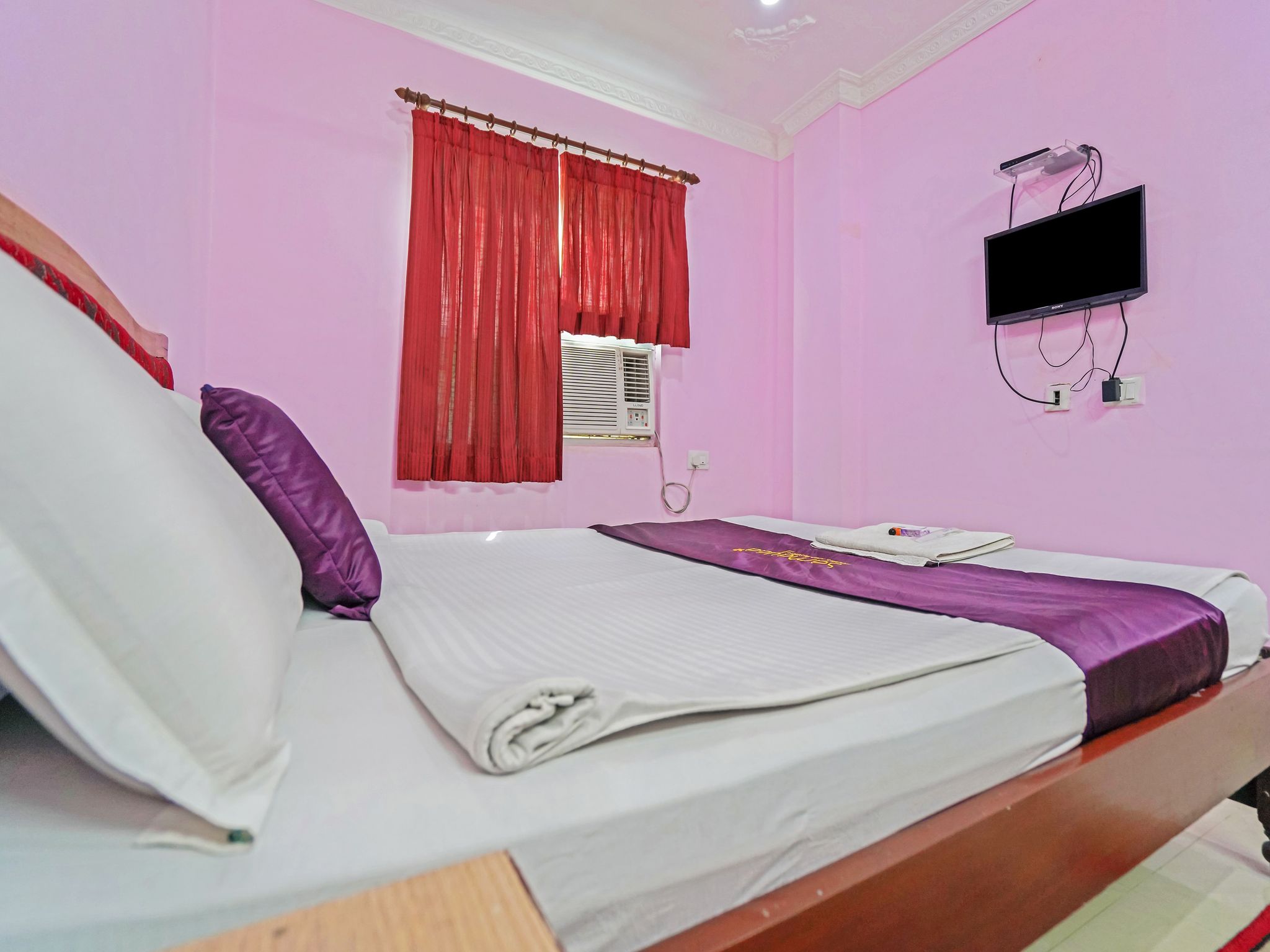 Hotel Sambit Palace Puri Double Bed Non-AC Room 2