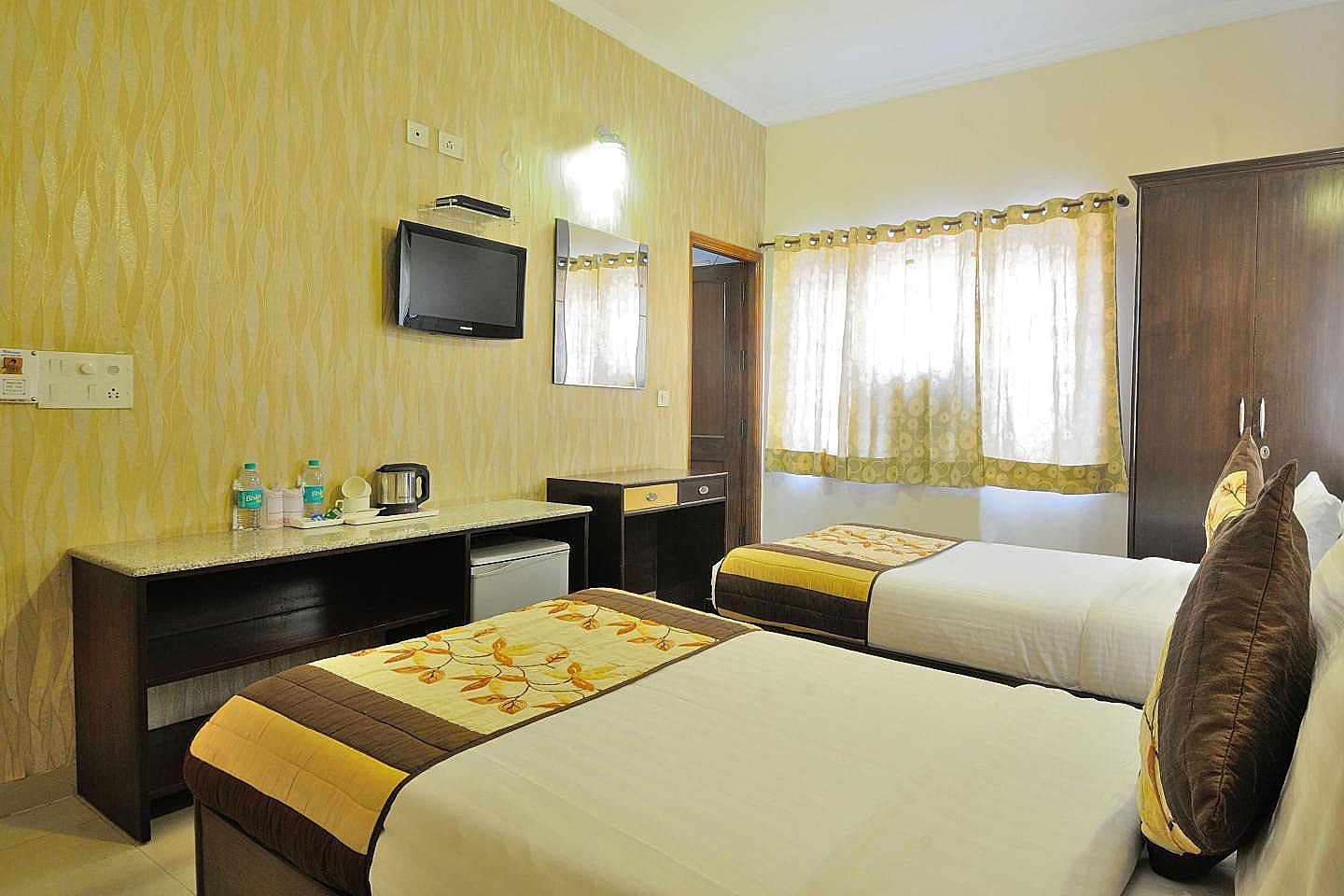 Hotel Persona International Deluxe Double Room 7