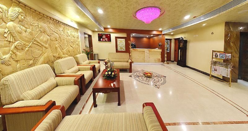 undefined Metro Grand Hotel 3