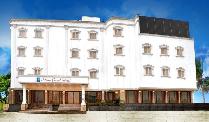 Metro Grand Hotel