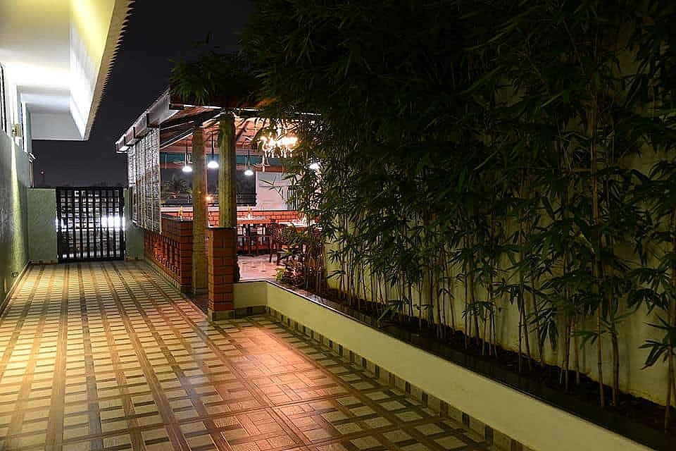 undefined Decastle Inn 2