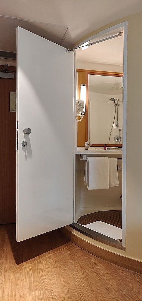 ibis Bengaluru City Centre Hotel Standard Twin Room, 2 Twin Beds 2