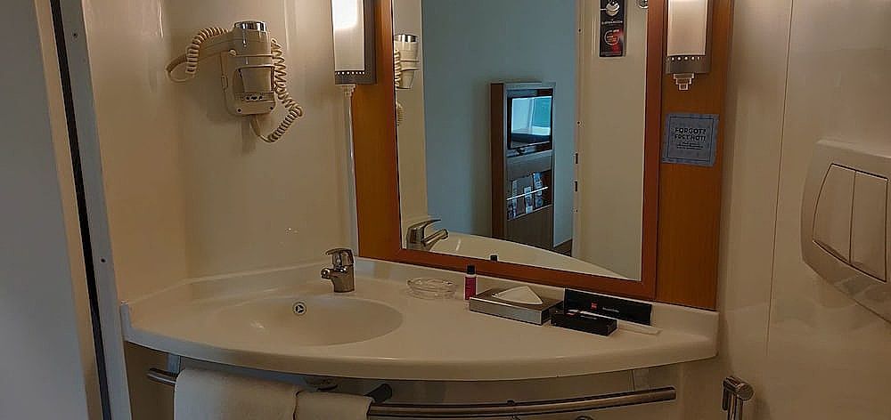 ibis Bengaluru City Centre Hotel Standard Twin Room, 2 Twin Beds 15