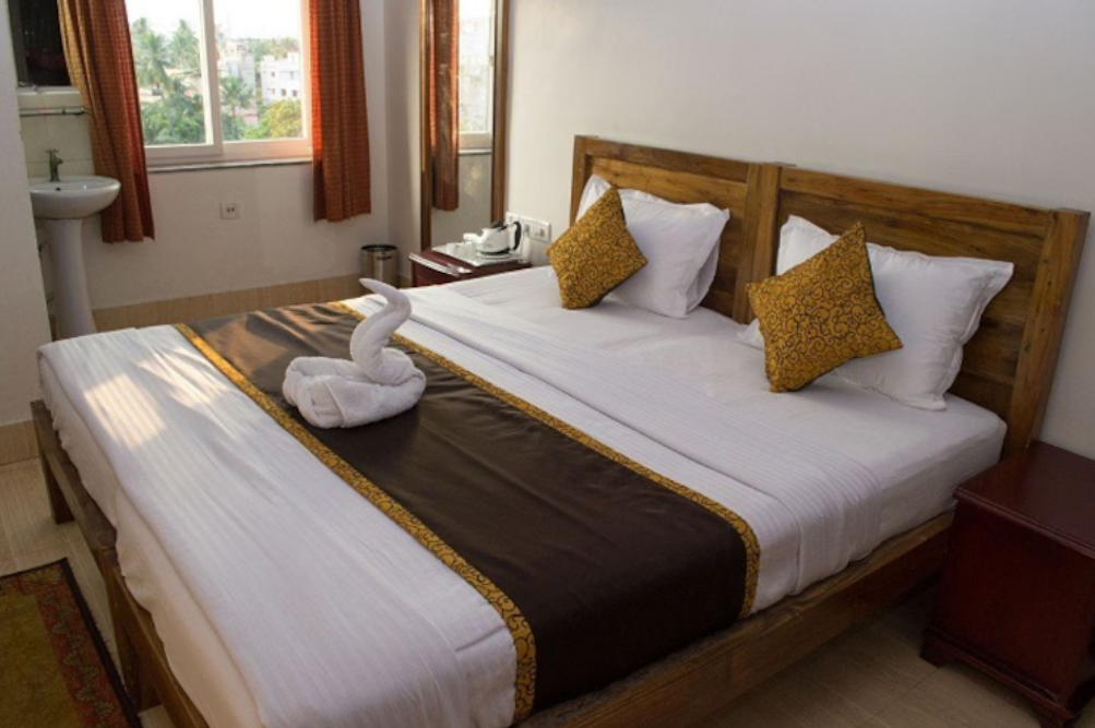 Hotel Seetal Executive AC with Free WiFi 2