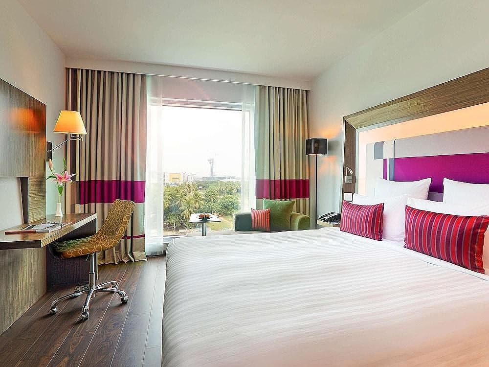 Executive Room, 1 King Bed (with Additional Privileges)