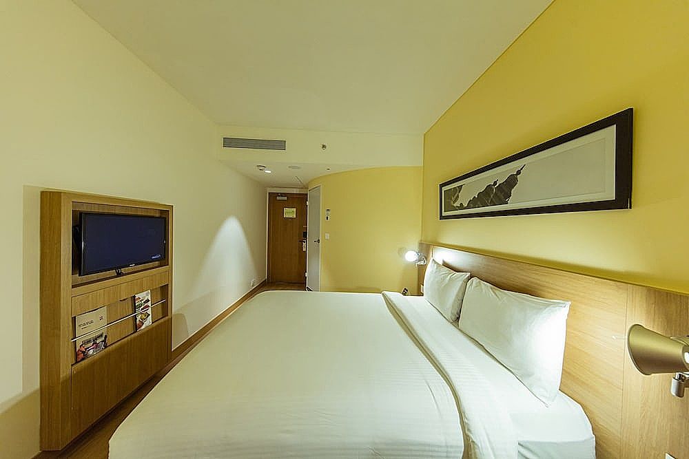 ibis Chennai SIPCOT Hotel Standard Room, 1 Queen Bed 4