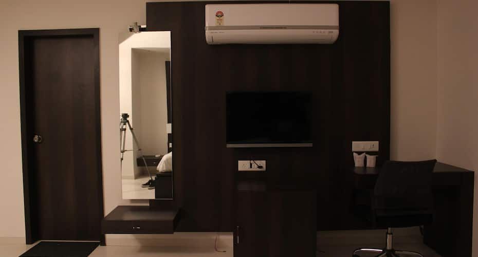 furnished room