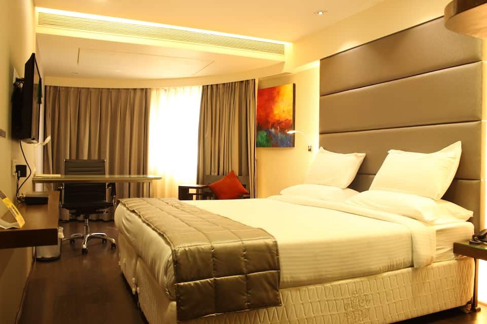 GRANDE SUITE (Alexander suite)