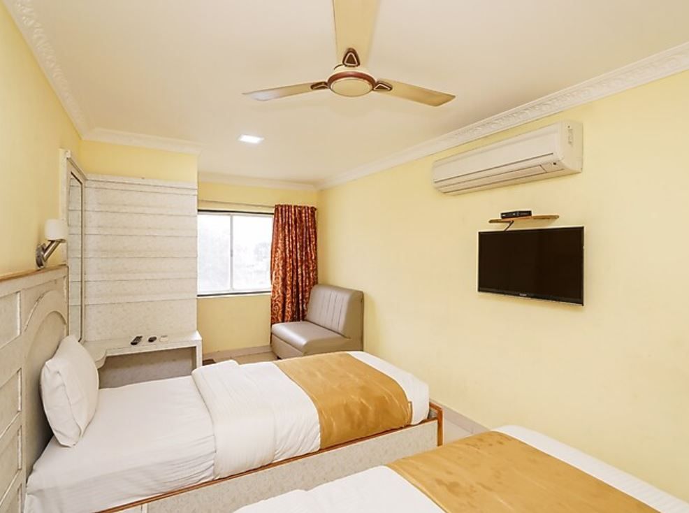 Deluxe AC Room