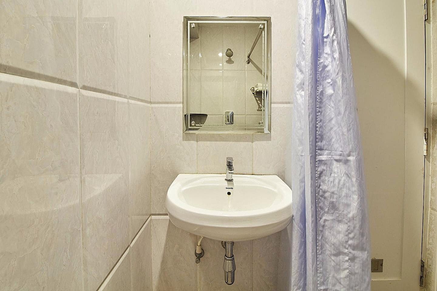 Kings Cross Residency Standard AC Room 16