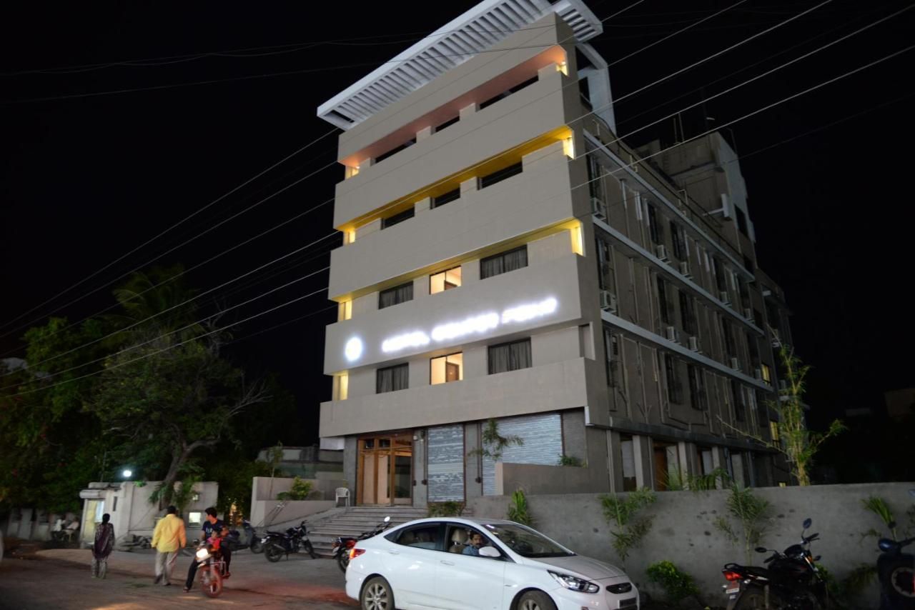 undefined Hotel Center Point Solapur 7