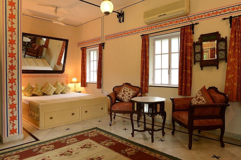 Diggi Palace - A City Center Hidden Heritage Gem Heritage Deluxe Room 6