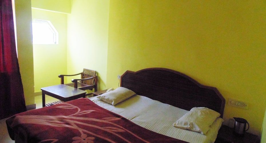 Deluxe Bedroom