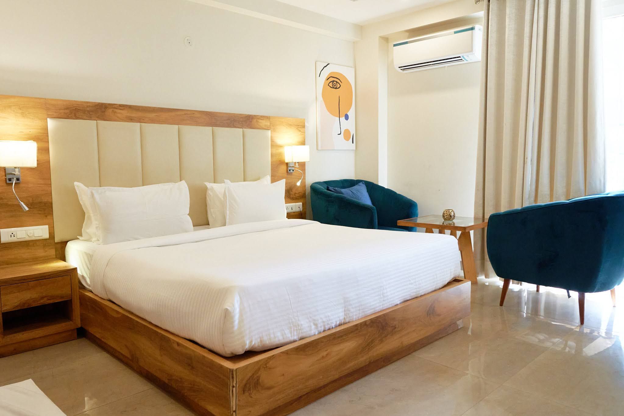 Deluxe Room With City View