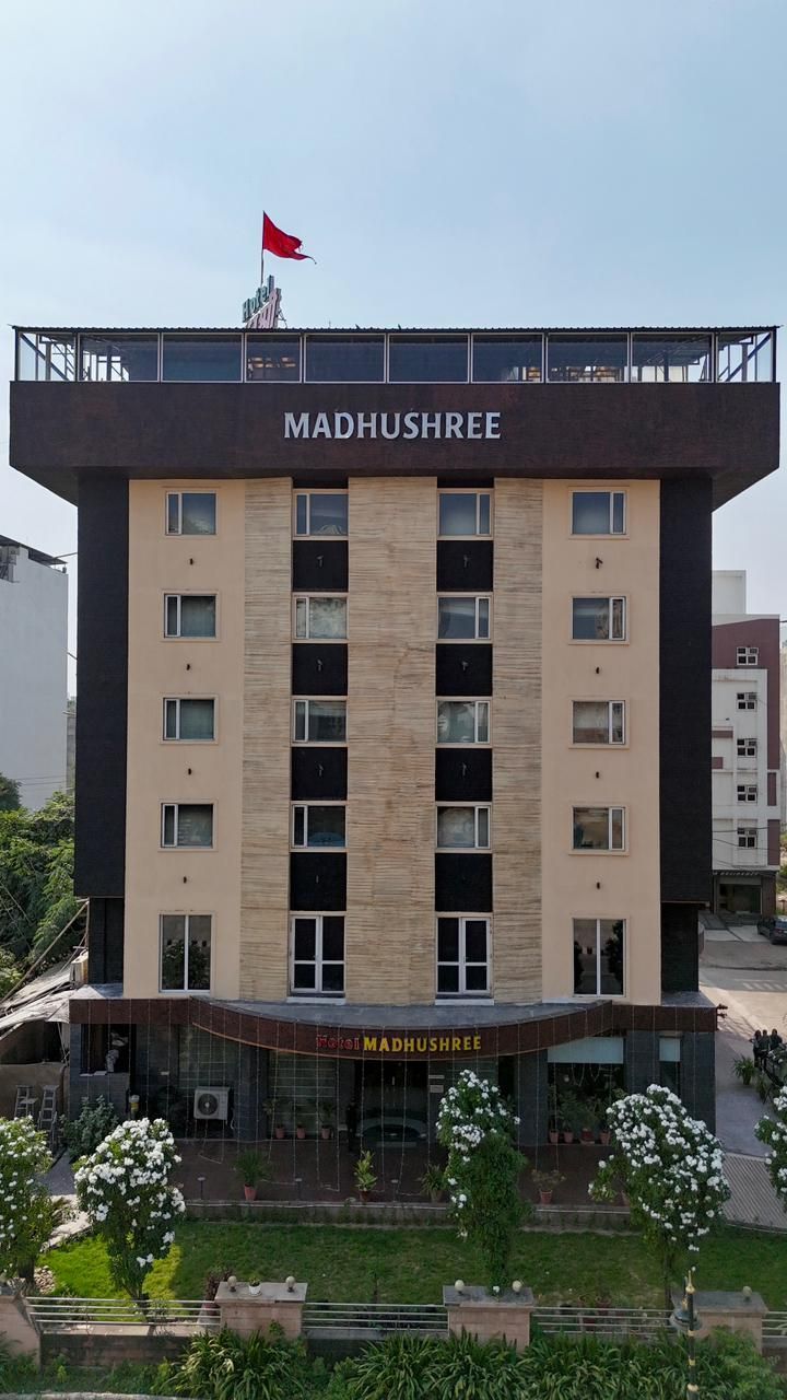 HOTEL MADHUSHREE