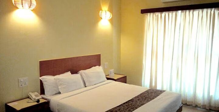 Cocohut Resort Deluxe Double Room 5