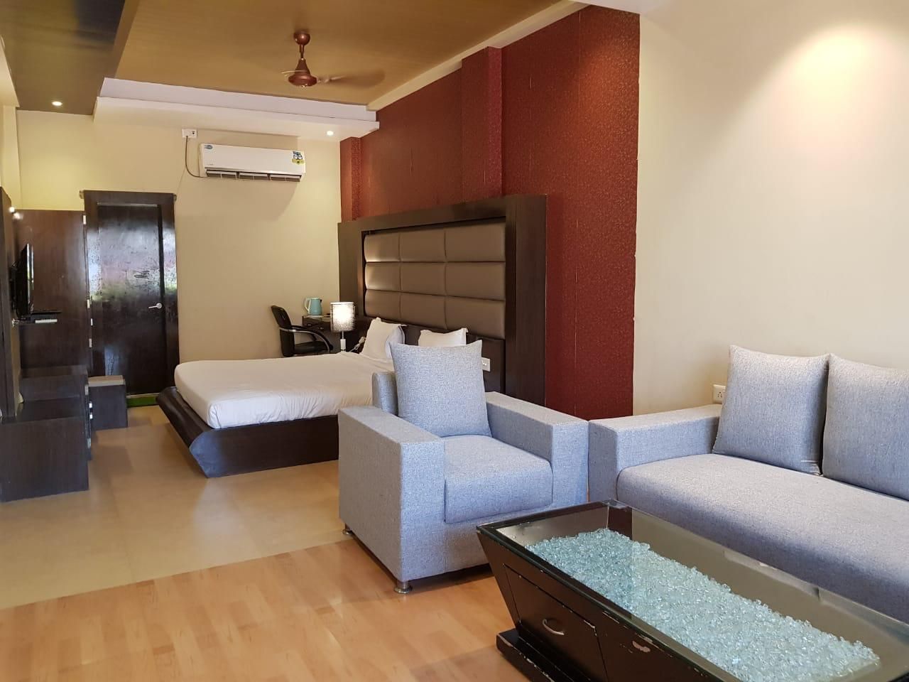 Hardik Resort Executive Room 2