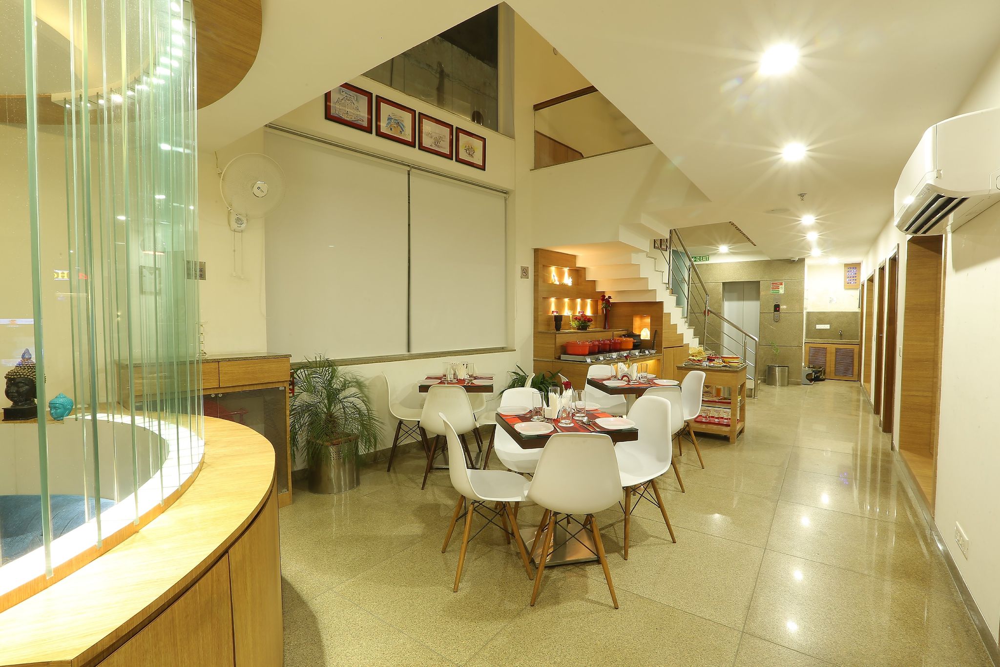 Food & Dining
