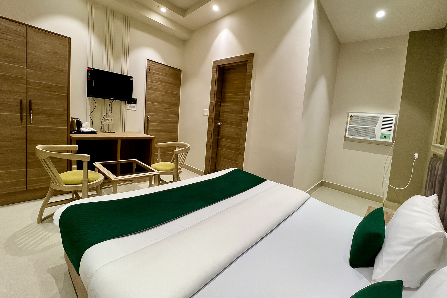 Hotel Citi Continental Standard Room  9