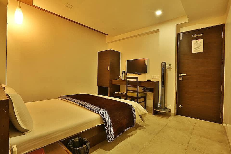 Hotel Kabir Deluxe  Room 9