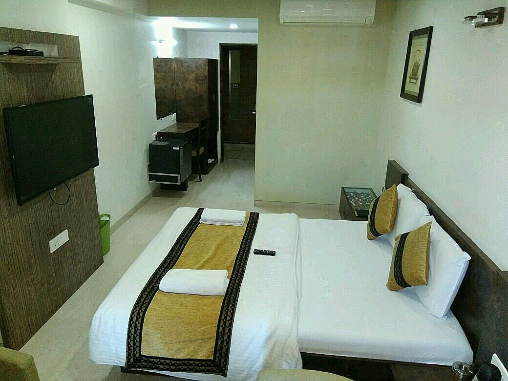 Hotel Kabir Deluxe  Room 3