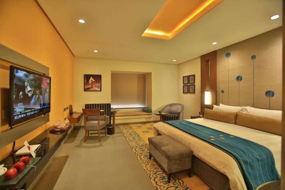 Twin/Double room - Queen bed - De Luxe