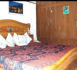 Single Bed Room(without Power back up)