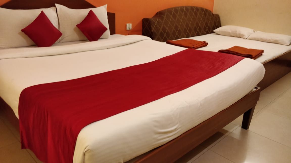 BASILICA HOLIDAY HOME Deluxe AC Room 6