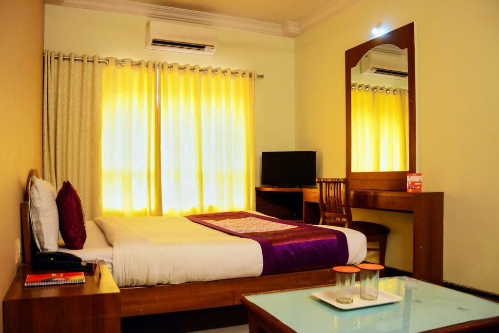 BASILICA HOLIDAY HOME Deluxe AC Room 5