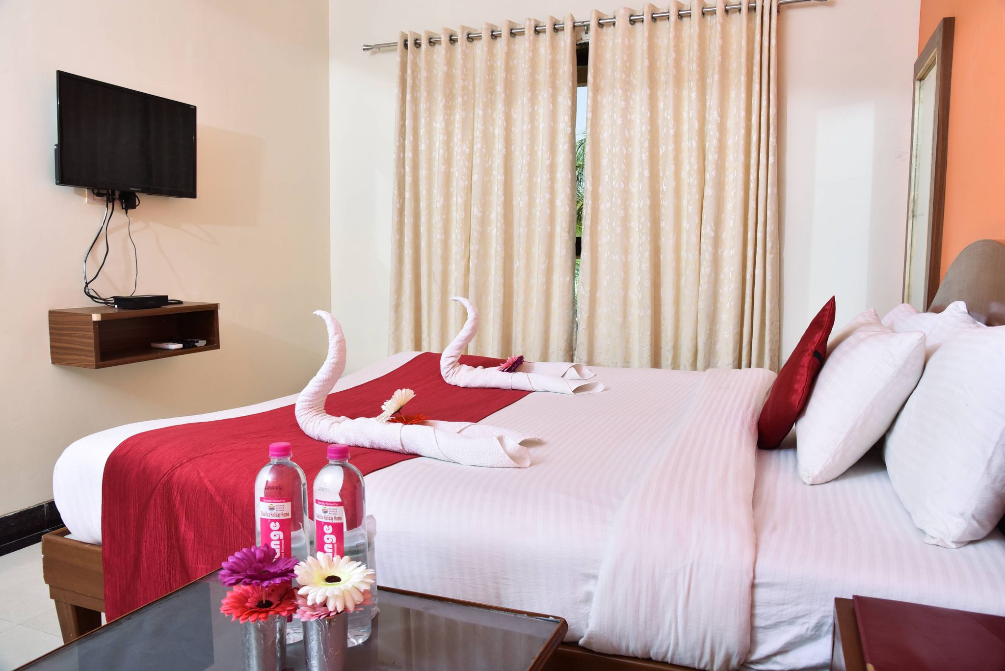 BASILICA HOLIDAY HOME Deluxe AC Room 10