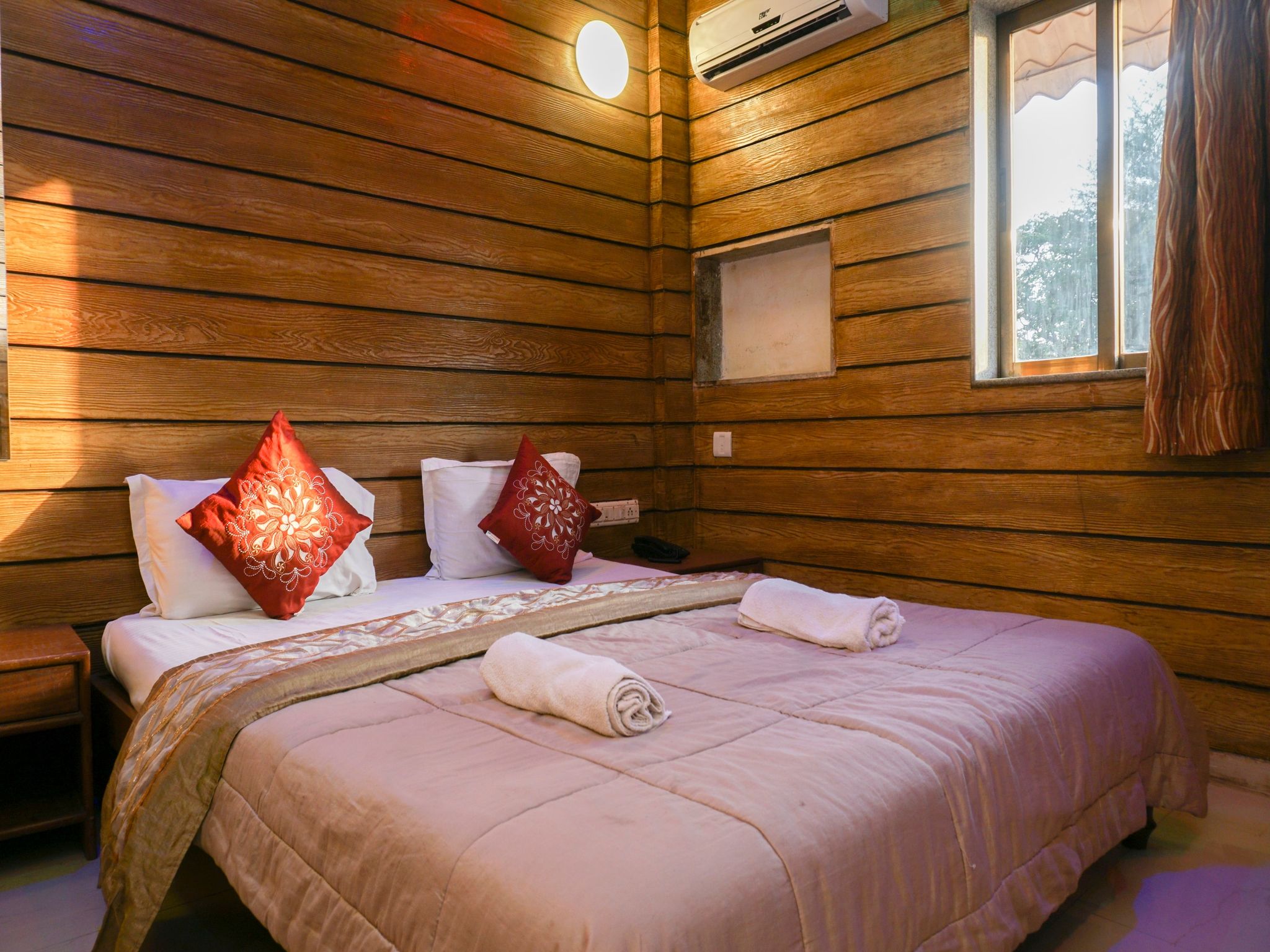 Hill Forest Resort AC Studio Room 13