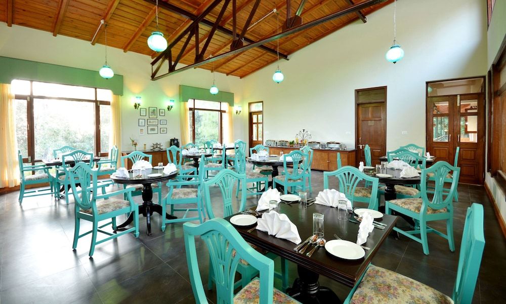 Food & Dining