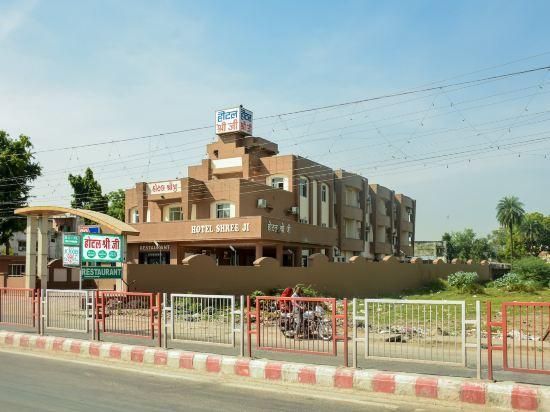 undefined Shree Ji Hotel 10