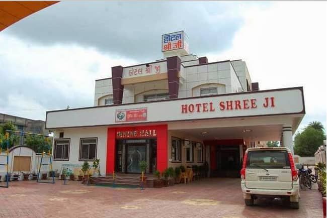 undefined Shree Ji Hotel