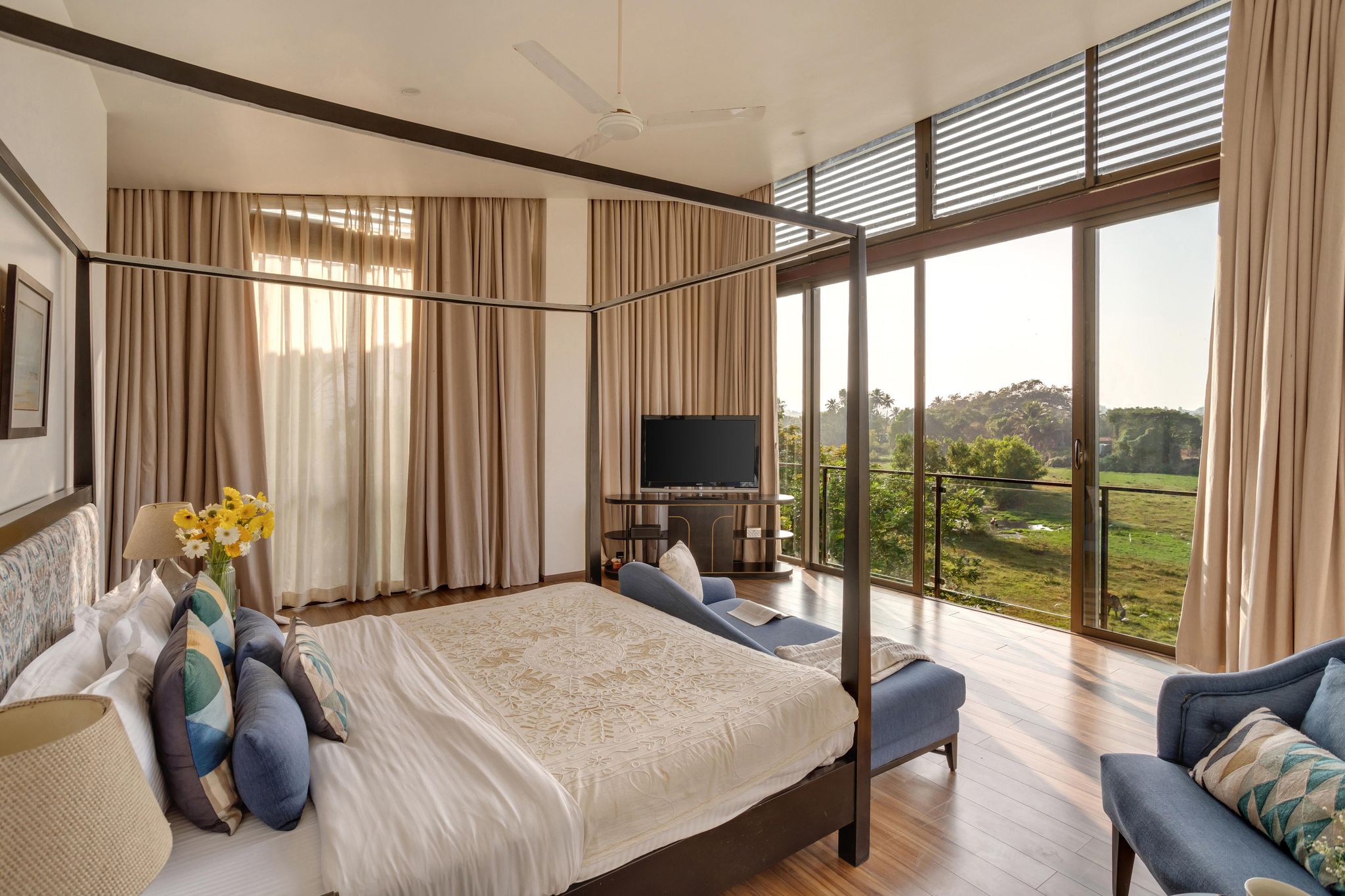 Double room King bed - Grand - Club room