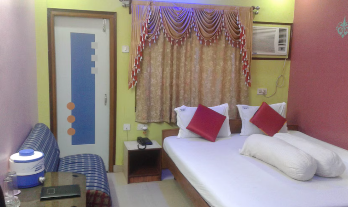 Hotel Mahek Deluxe Room-AC