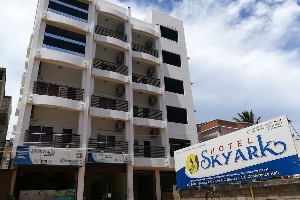 undefined Hotel Skyark 8