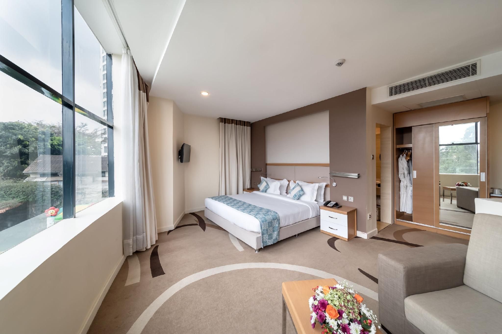 Superior King Room