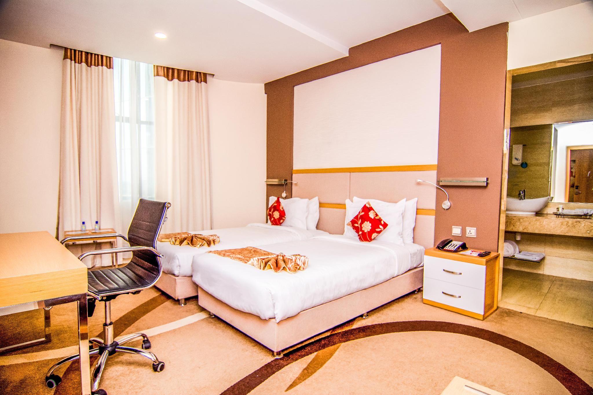 Standard Twin Room