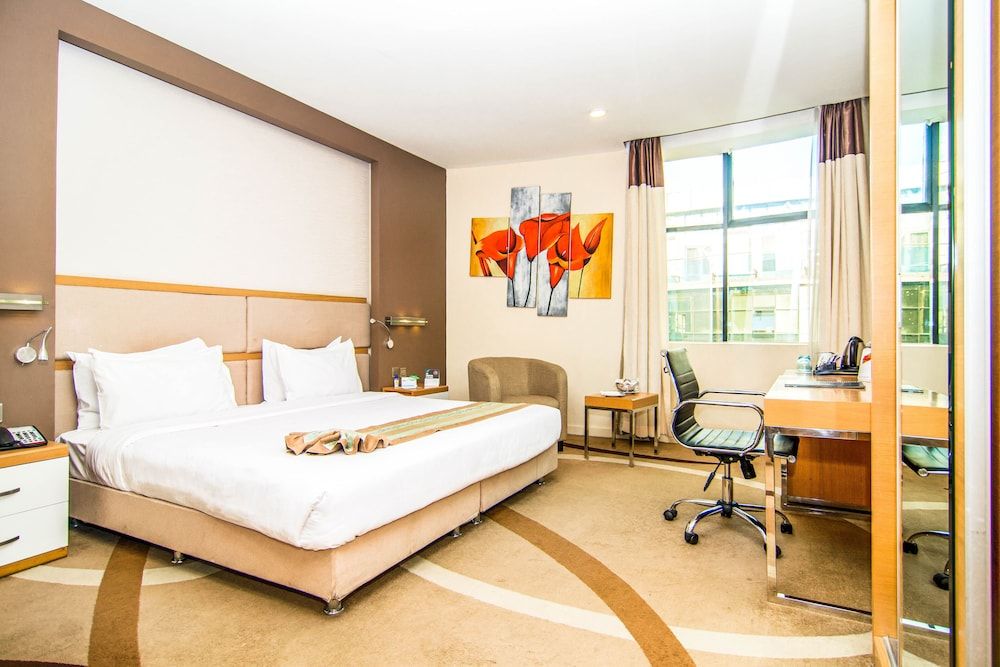 Standard Room, 1 King Bed
